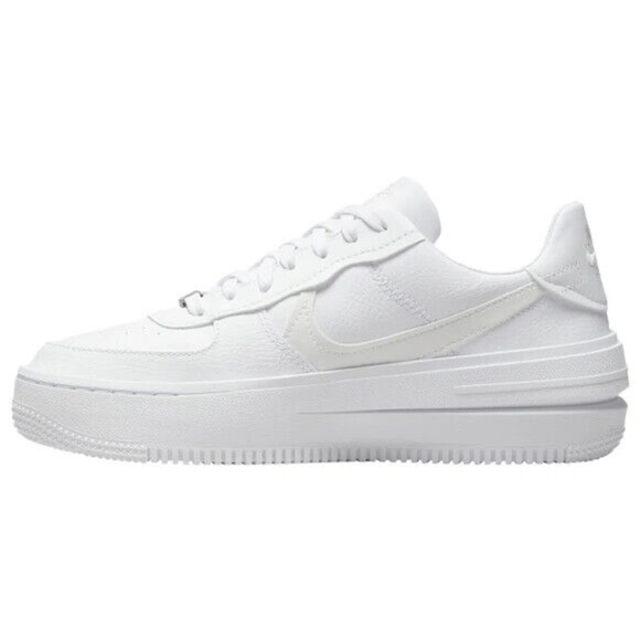 NIKE Air Force 1 PLT.AF.ORM Triple White
Size 7.5
Style DJ9946-100 - Picture 14 of 16